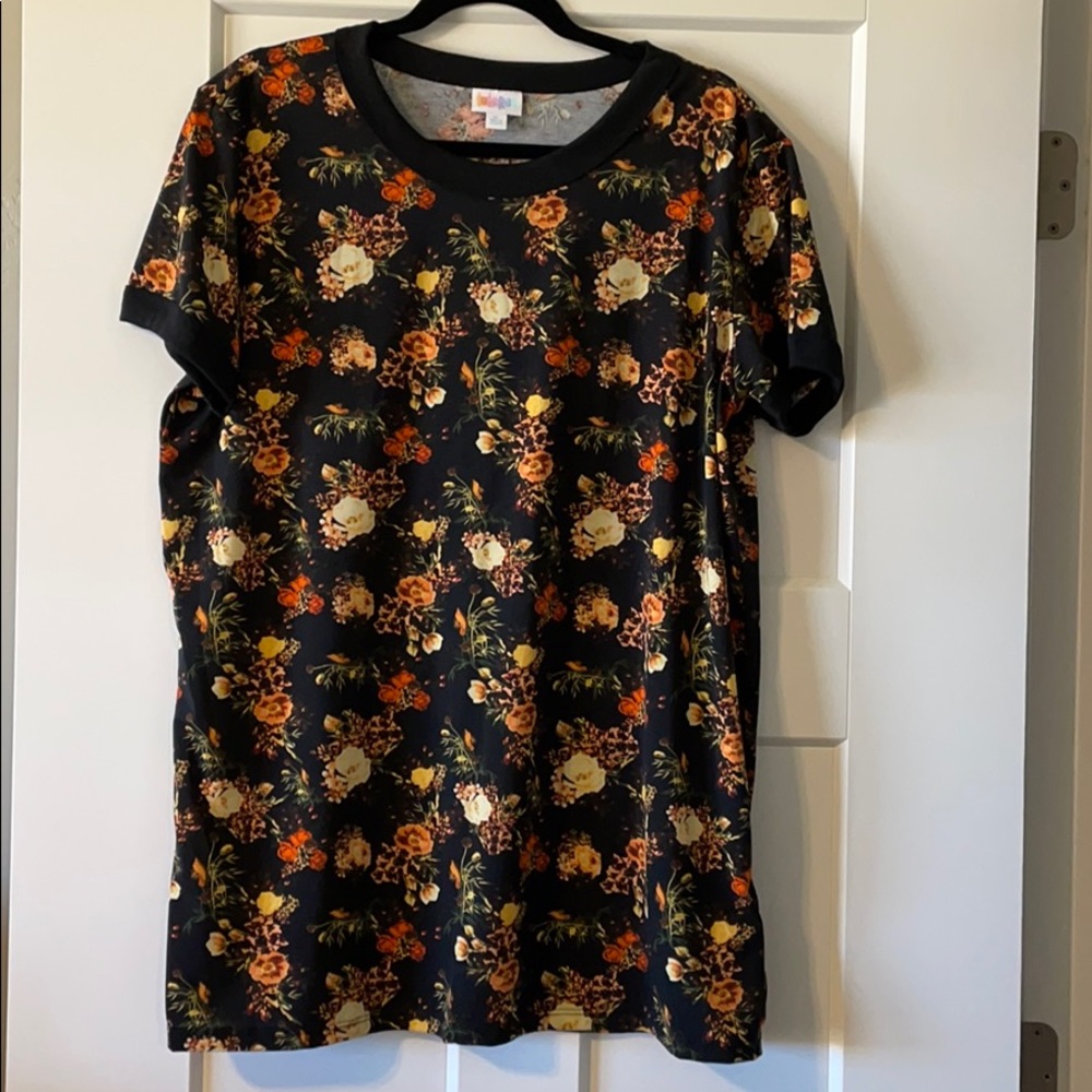 Gorgeous Lularoe liv